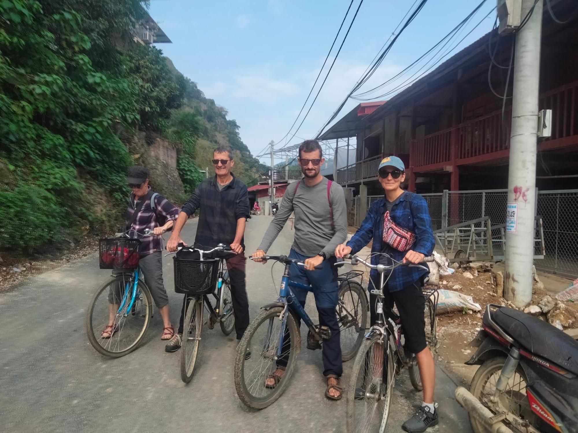 Tran Xuan Homestay Ba Be ภายนอก รูปภาพ