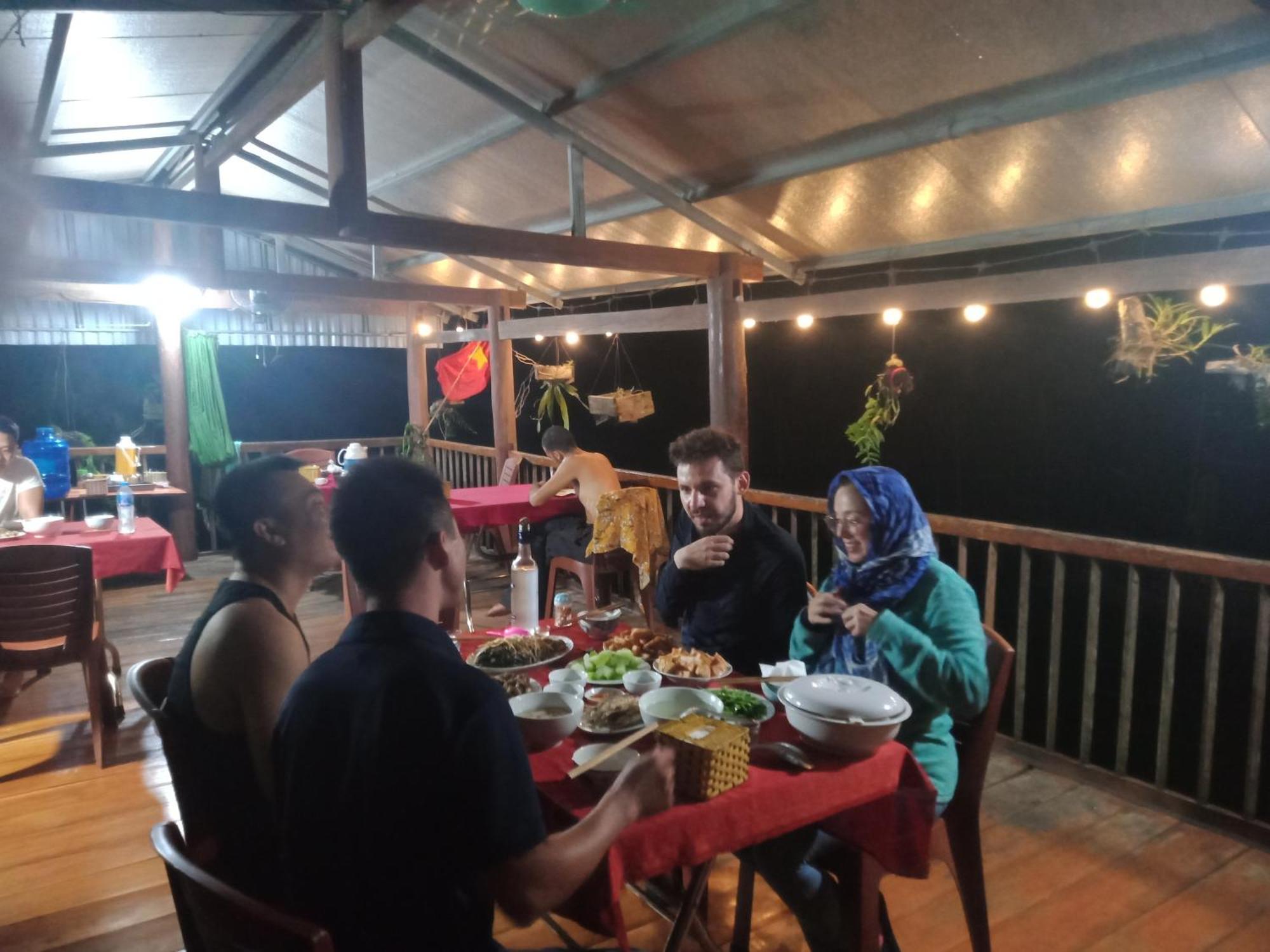 Tran Xuan Homestay Ba Be ภายนอก รูปภาพ