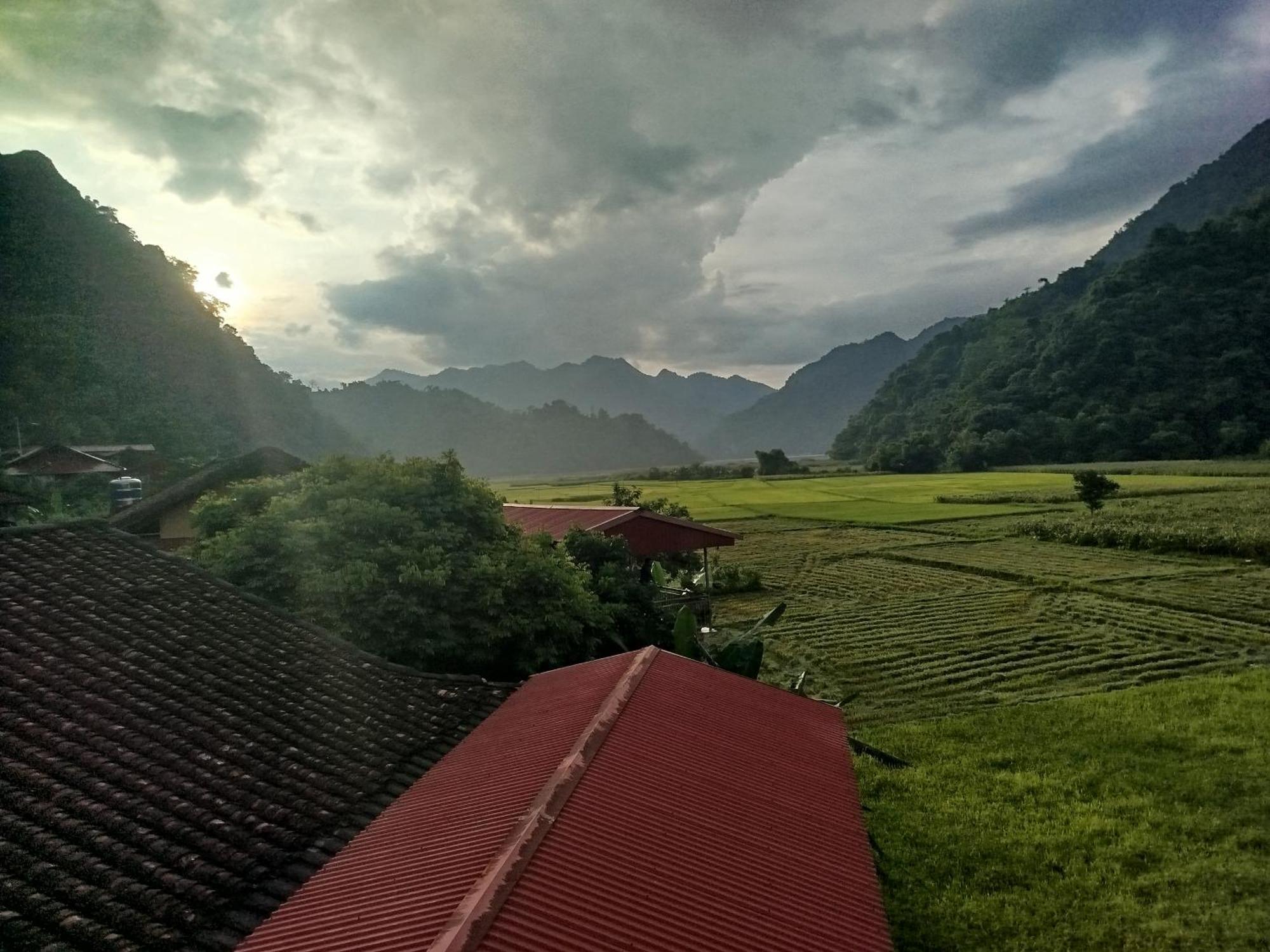 Tran Xuan Homestay Ba Be ภายนอก รูปภาพ