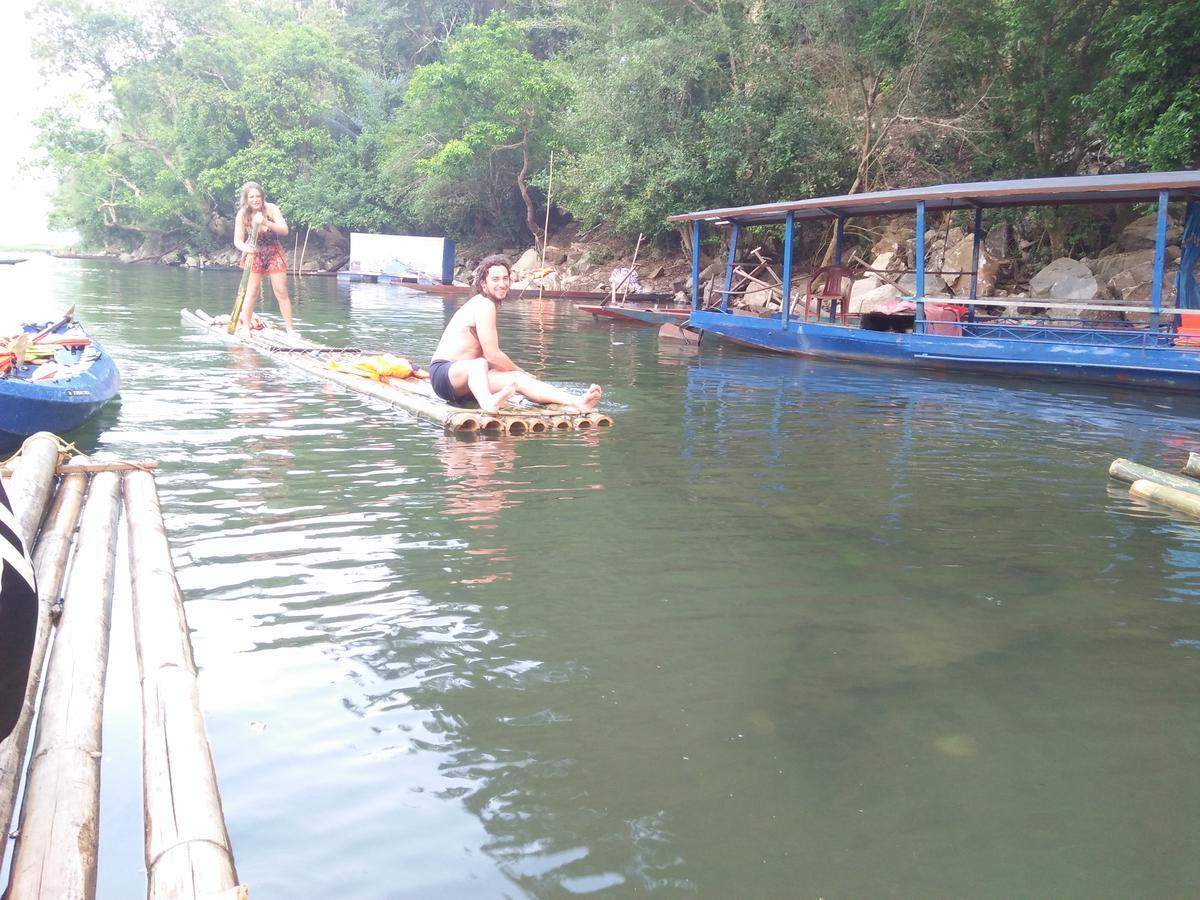 Tran Xuan Homestay Ba Be ภายนอก รูปภาพ