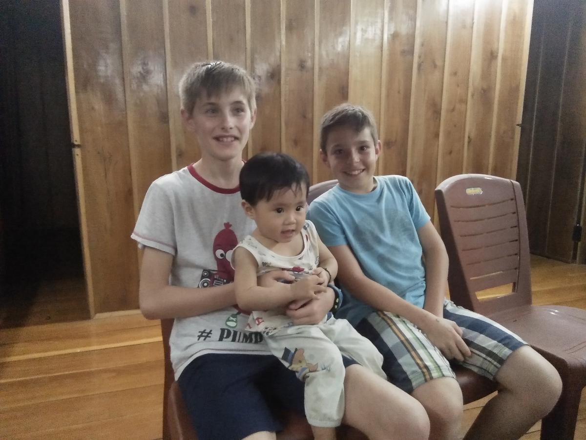 Tran Xuan Homestay Ba Be ภายนอก รูปภาพ